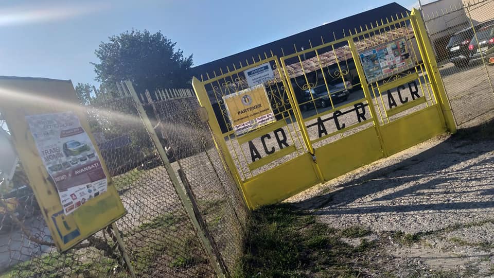 Șeful Automobil Club Român, acuzat că și-a făcut hotel plutitor și și-a luat Cadillac din banii membrilor! Constantin Niculescu este contestat de primul său contracandidat, după 24 de ani de când este la cârma ACR