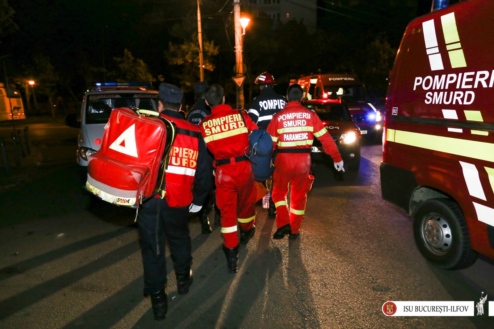 O femeie a murit într-un incendiu izbucnit într-un bloc din Sectorul 3