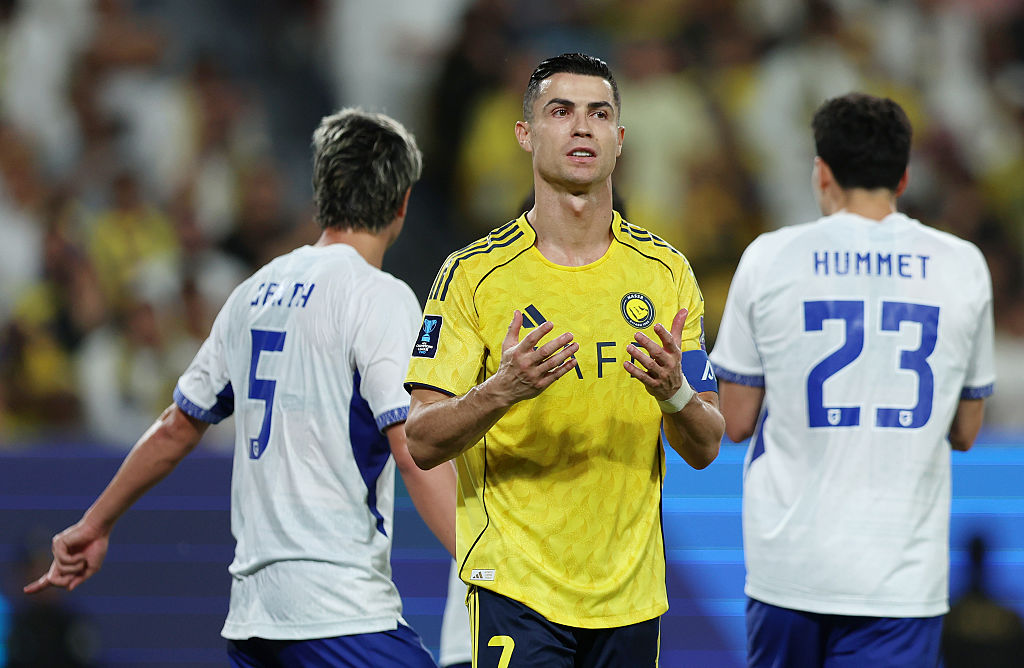 Cristiano Ronaldo újabb döntőt bukott el, sírva fakadt a kispadon – videó