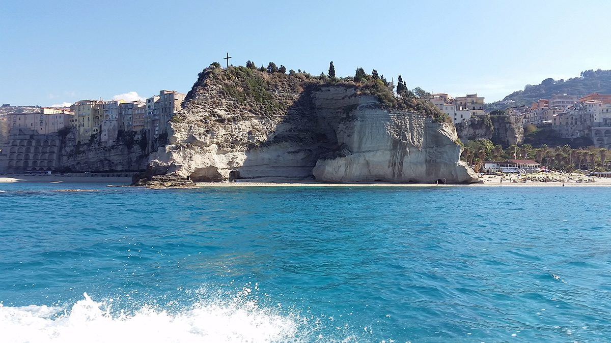 Calabria, dincolo de mafie. Locurile de poveste și plajele spectaculoase care mărginesc două mări