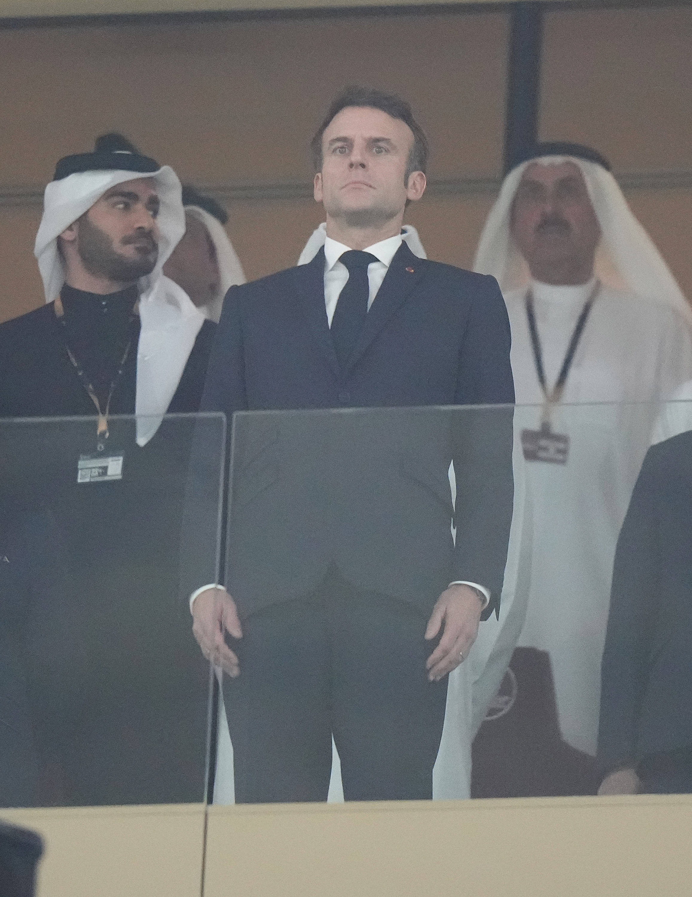 Emoțiile lui Macron. Președintele francez a trăit intens fiecare minut al finalei și l-a consolat pe Mbappe după meci