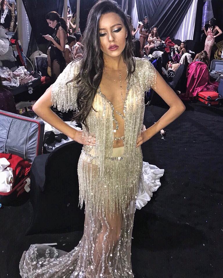 Cătălin Botezatu, distracție de zile mari cu o brunetă super sexy la Untold. Designerul nu s-a uitat la bani | FOTO
