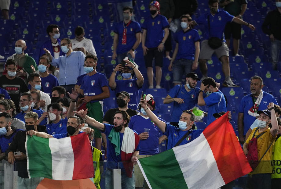 Fiesta la Roma după ce Italia s-a impus cu 3-0 în fața Turciei, în primul meci de la Euro 2020