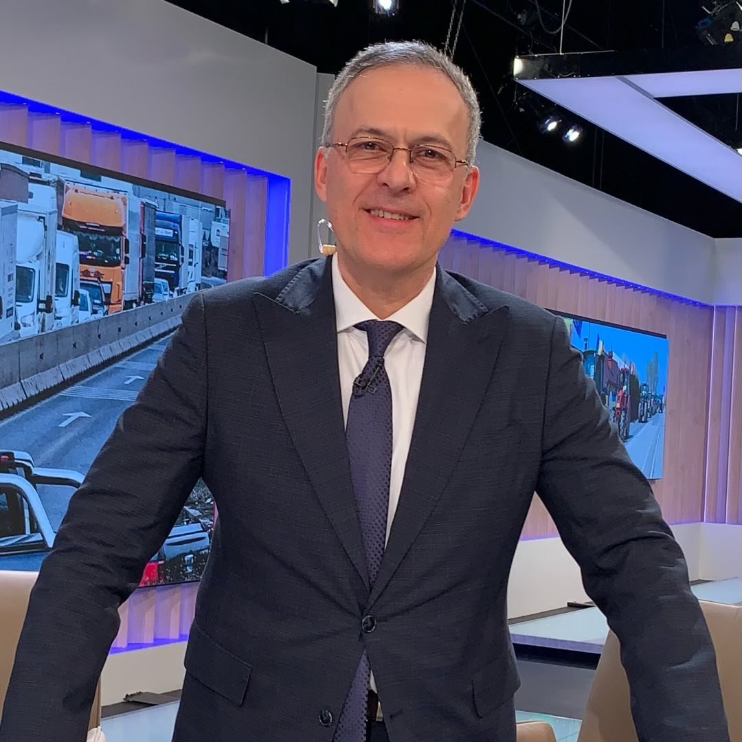 Cu cine a semnat Răzvan Dumitrescu după ce a plecat de la Antena 3: „Ne vom vedea zilnic”