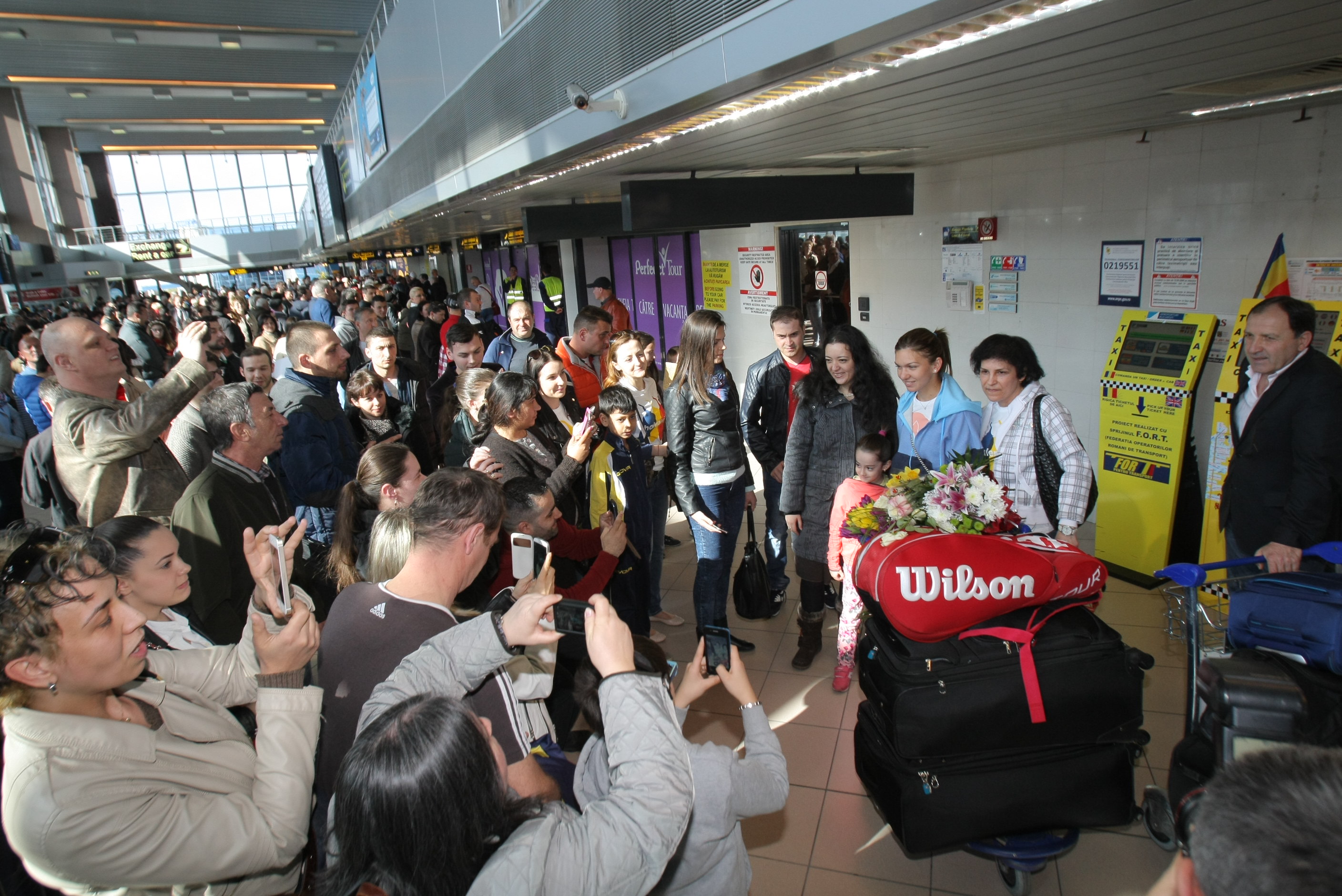 Simona Halep s-a întors acasă, dar nu va evolua cu Canada / GALERIE FOTO