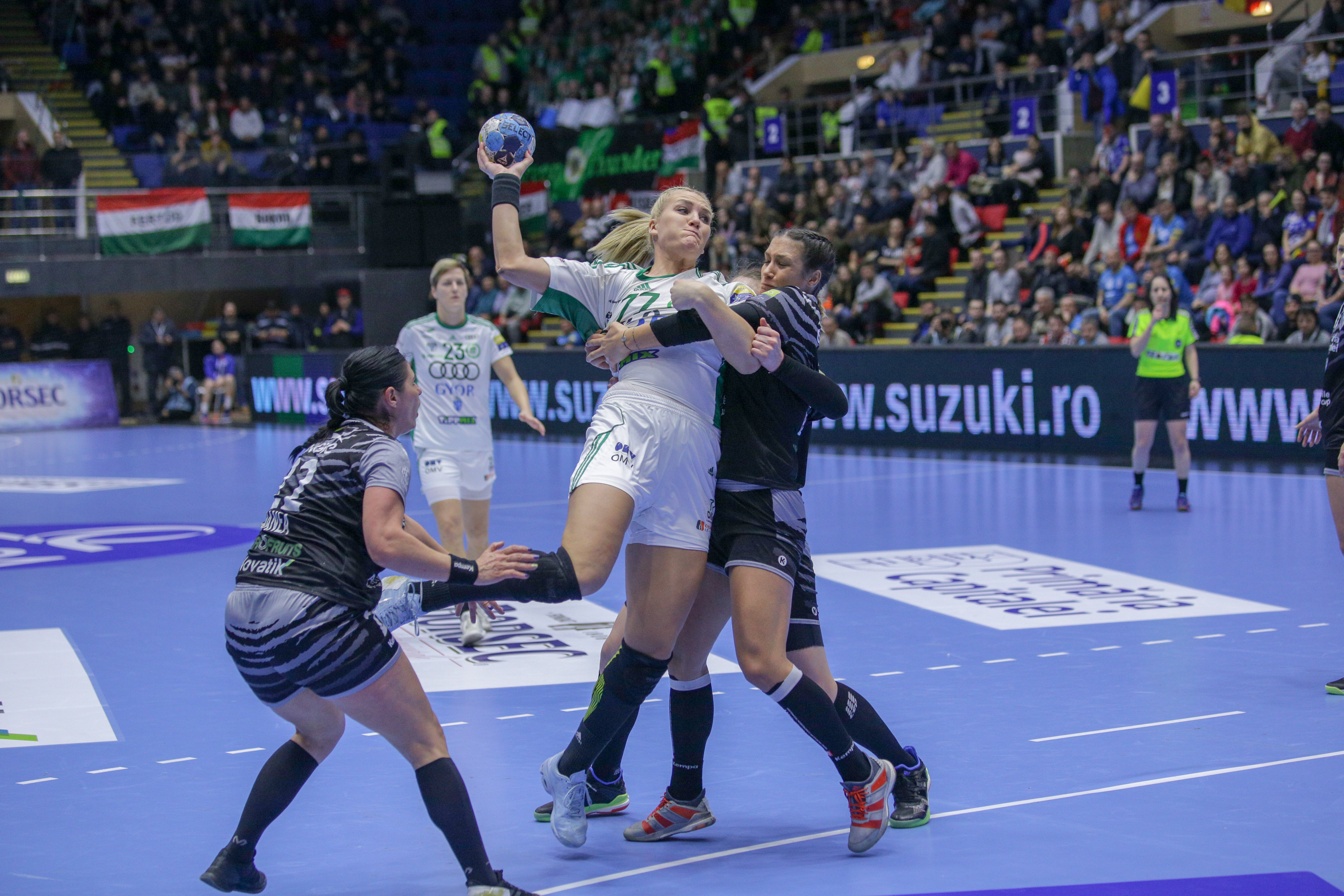 GALERIE FOTO / Cele mai spectaculoase imagini de la meciul de handbal CSM București - Gyor