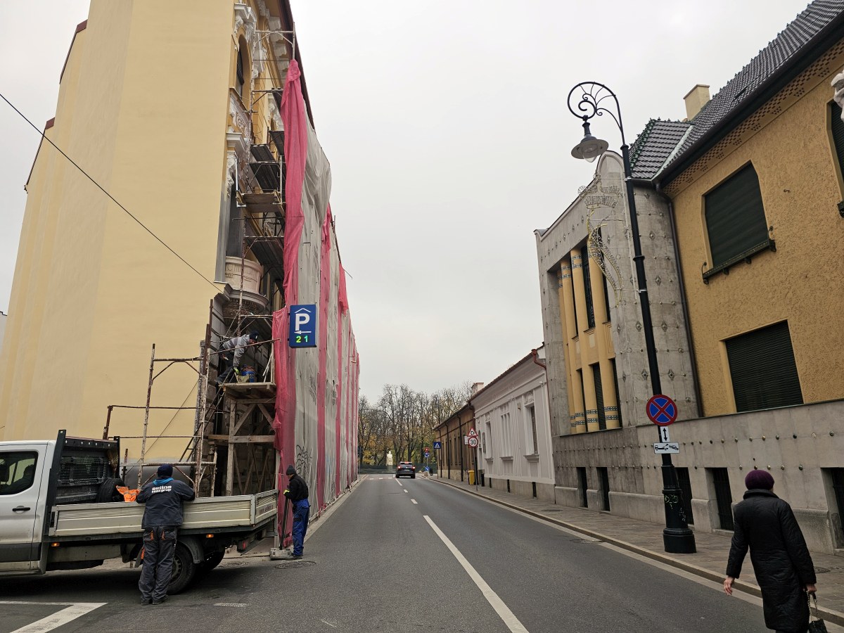 Descoperă Băile Felix și Oradea: două bijuterii ale turismului din vestul României, aproape una de alta. Se îmbină relaxarea termală cu eleganța urbană