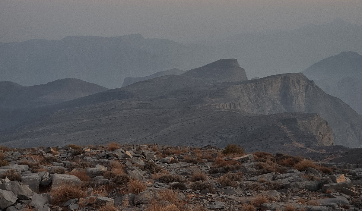 Cum arată „muntele de la marginea deșertului”: Jebel Jais, cel mai înalt vârf din Emiratele Arabe Unite și una dintre destinațiile de neratat din Ras al Khaimah