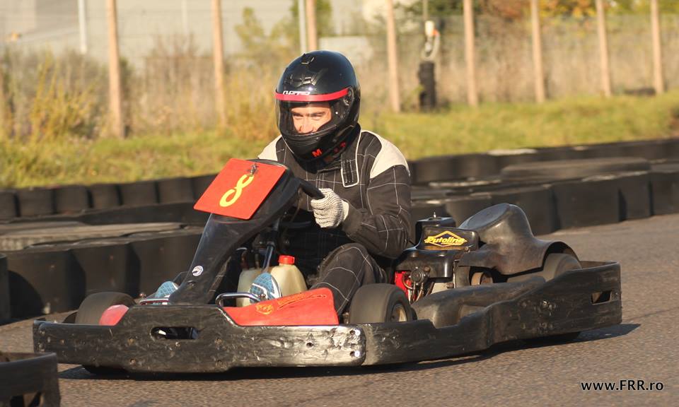 Stejarii s-au distrat la karting, în aşteptarea meciului cu naţionala Canadei, marți, ora 18:45 / GALERIE FOTO