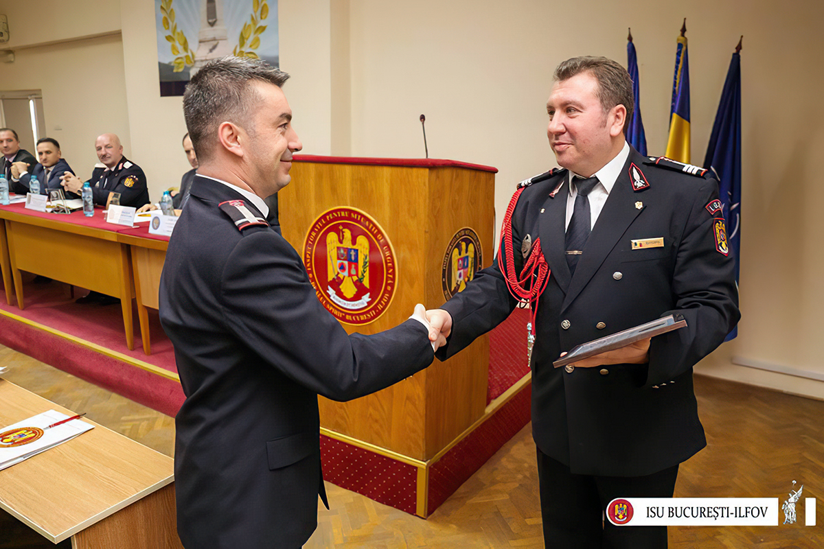 Nu sunt pregătiți pentru dezastre, dar sunt ași la festivități de premiere﻿. Activitatea ISU, o mare de festivități de aniversare și premiere în care șeful Orlando Șchiopu este maestru de ceremonii