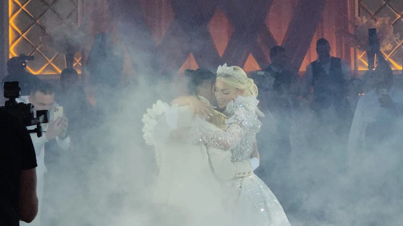 Ovo je njihov srećan kraj: Pogledajte romantični prvi ples Milice Kemez i Bore Santane! (Video)