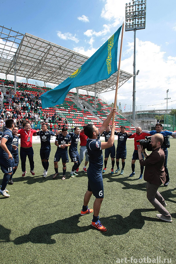 Pe ce loc a terminat naționala artiștilor fotbaliști la Campionatul Mondial - Moscova Art Football 2017. Temișan, Enache și Kamara au impresionat prin muzica lor / FOTO