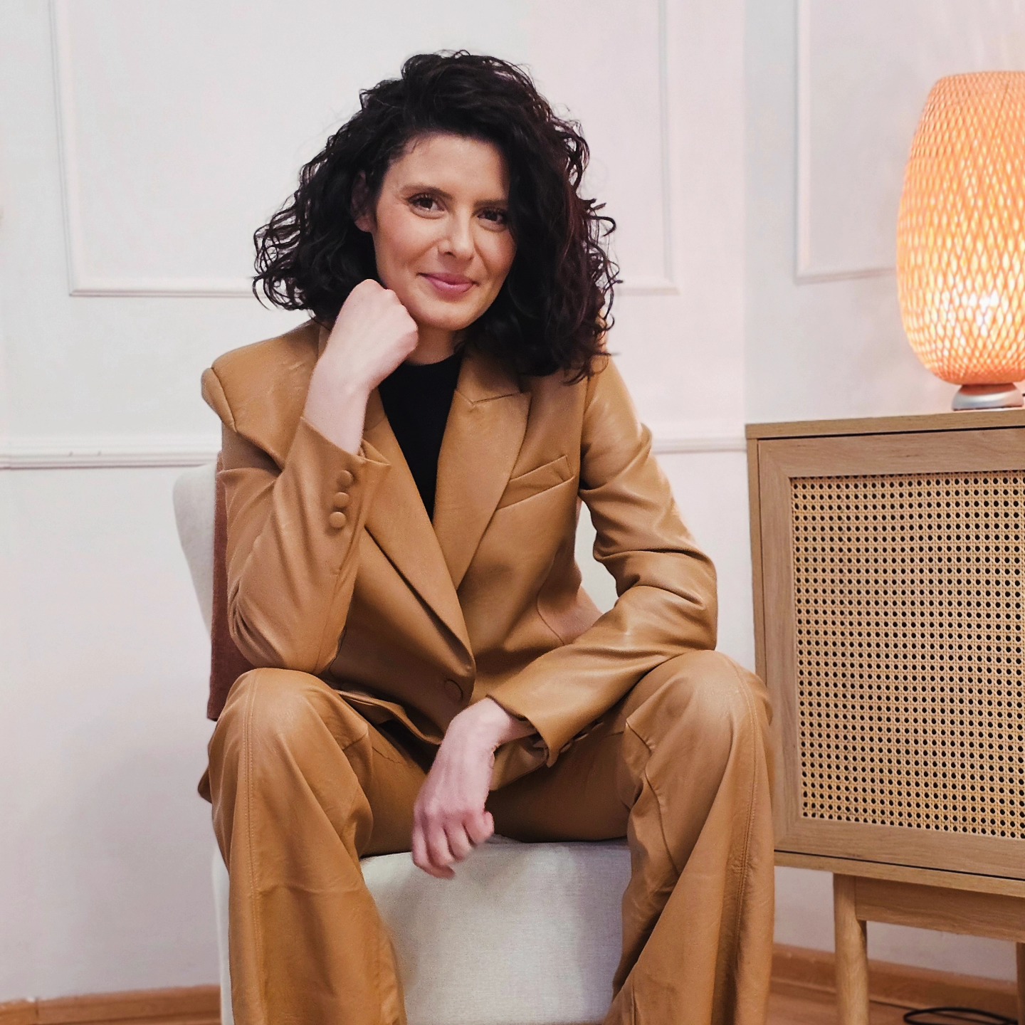 Ramona Păuleanu este însărcinată pentru a doua oară. Partenerul prezentatoarei TV a transmis primul mesaj. „Să sperăm că totul este în regulă”