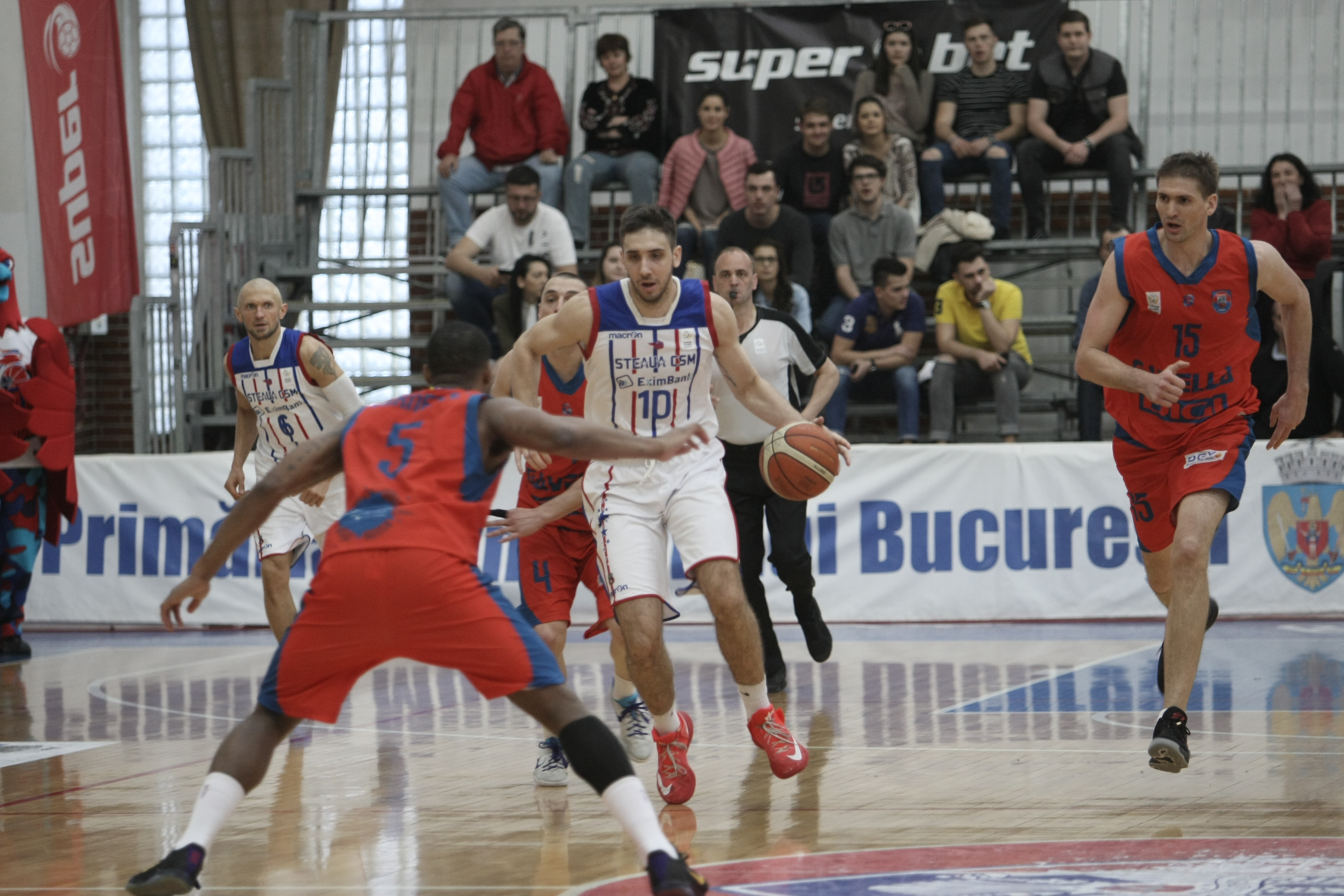 Levi Szijarto e sigur că Steaua CSM Eximbank va câștiga Liga Națională masculină de baschet: ”Suntem o echipă tare”. Darwiche: ”Da, obiectivul e titlul!” | FOTO