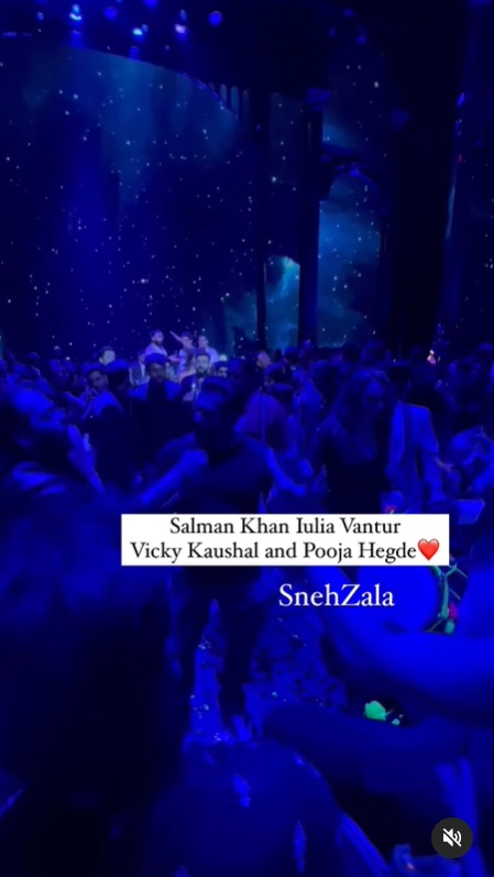 Iulia Vântur și Salman Khan, împreună la nunta fiului celui mai bogat om din India. Cei doi au făcut furori pe ringul de dans