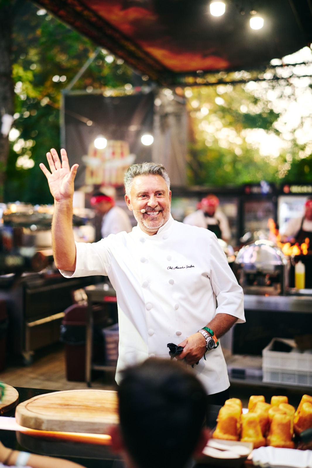 Unde pot fi văzuți și ce vor găti jurații Chefi la cuțite în weekendul 7-9 august