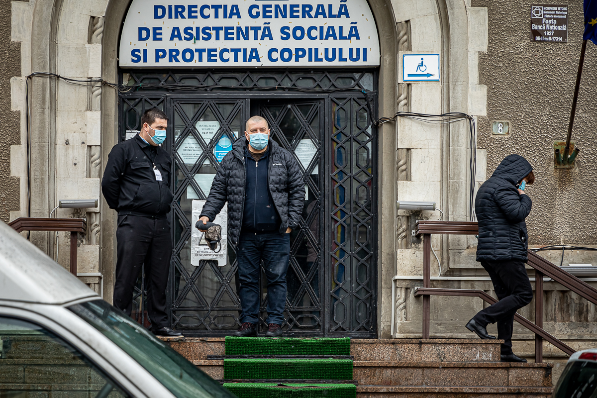 Cazul băiatului agresat sexual din Dâmbovița: de ridicat, au ridicat victima!﻿