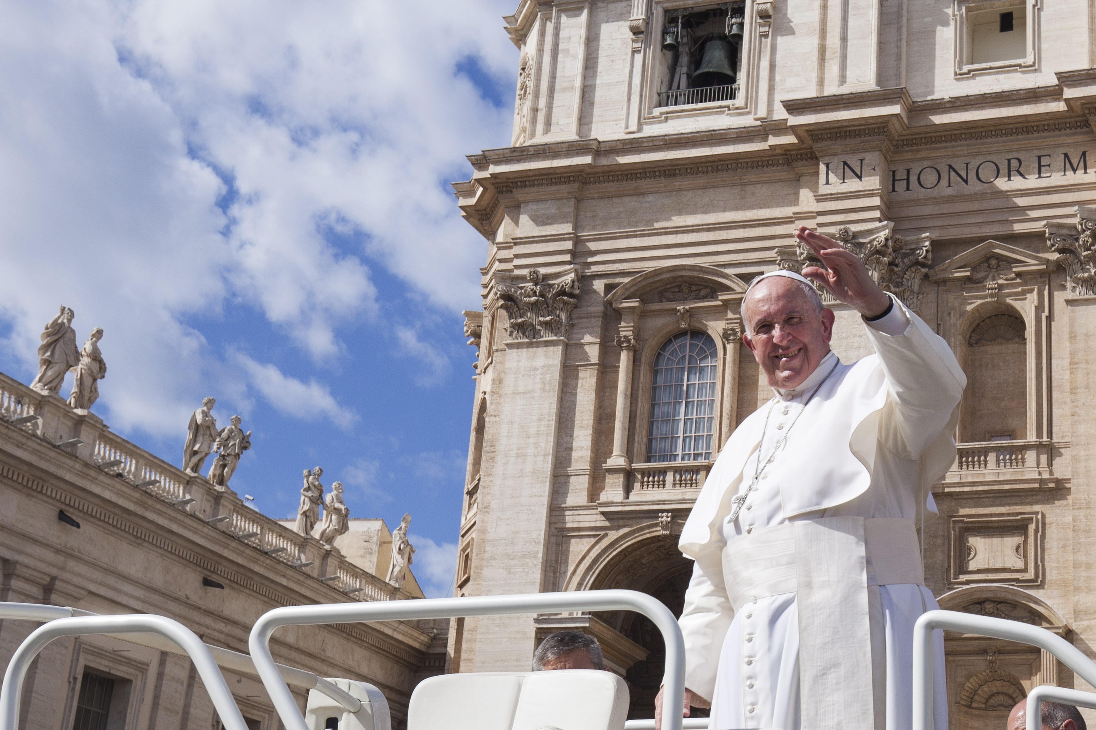 Papa Francisc a murit în urma unui atac cerebral. Liderul Bisericii Catolice avea 88 de ani. Unde va fi înmormântat