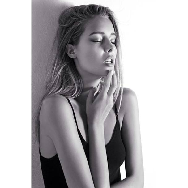 Să-ți trăiască unguroaica! Pellè se iubește cu o splendoare din Gyor / GALERIE FOTO