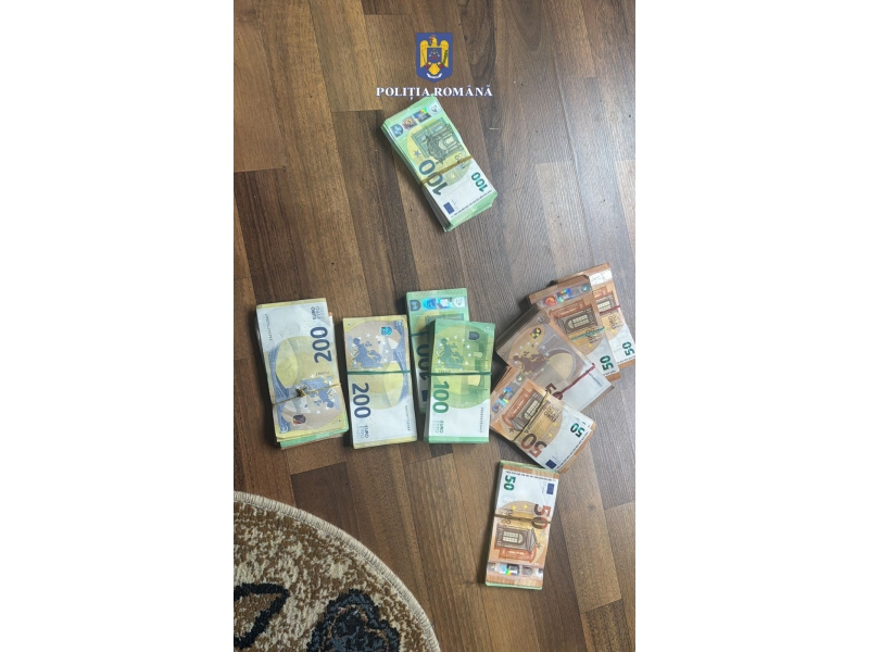Covoare de bani la șoferii români de TIR care își furau propria marfă după ce spuneau că s-au stricat camioanele