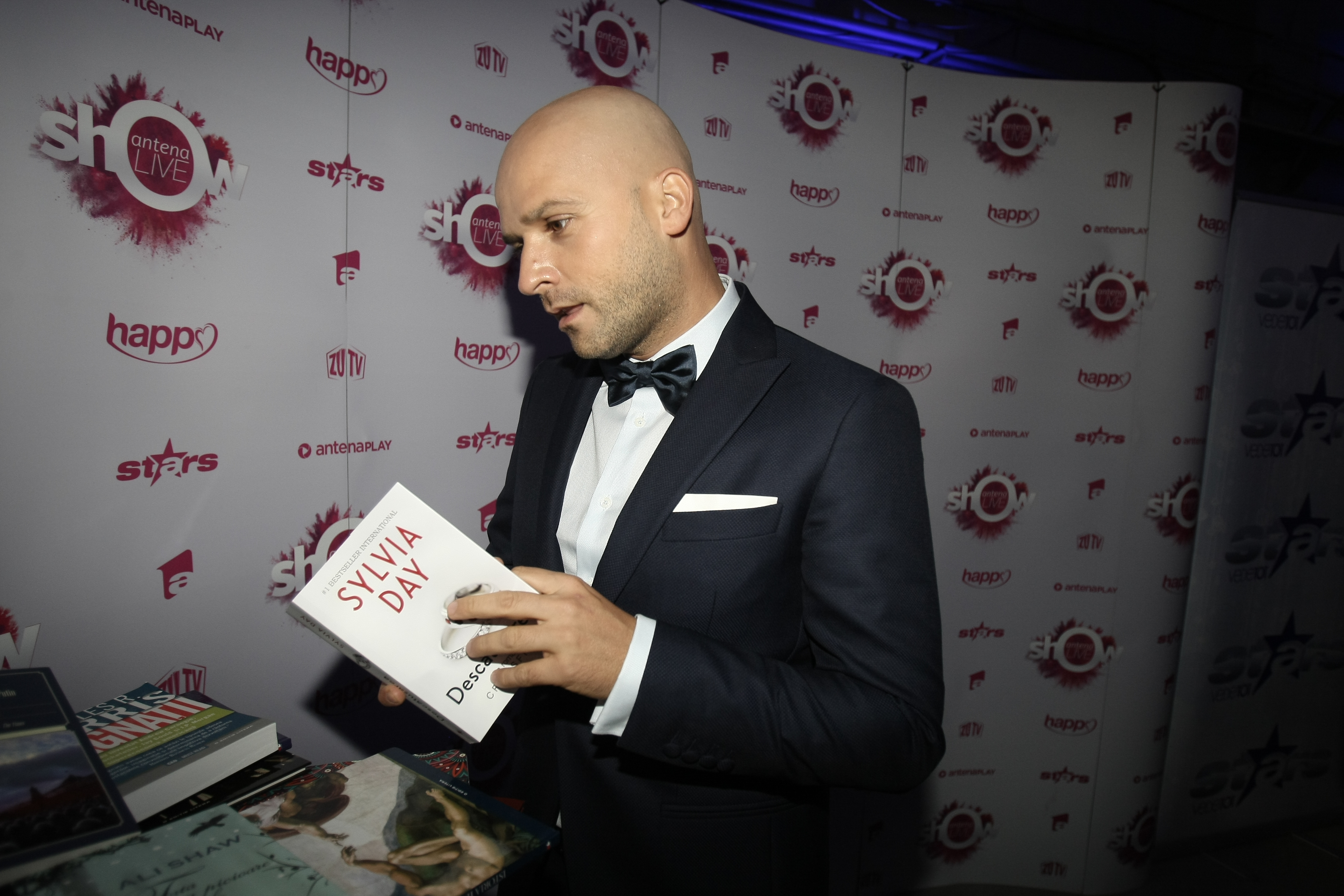 FOTO EXCLUSIV/ Ea l-a înșelat, el a divorțat. Andrei de la Alb-Negru, superaroganță în public la adresa fostei soții