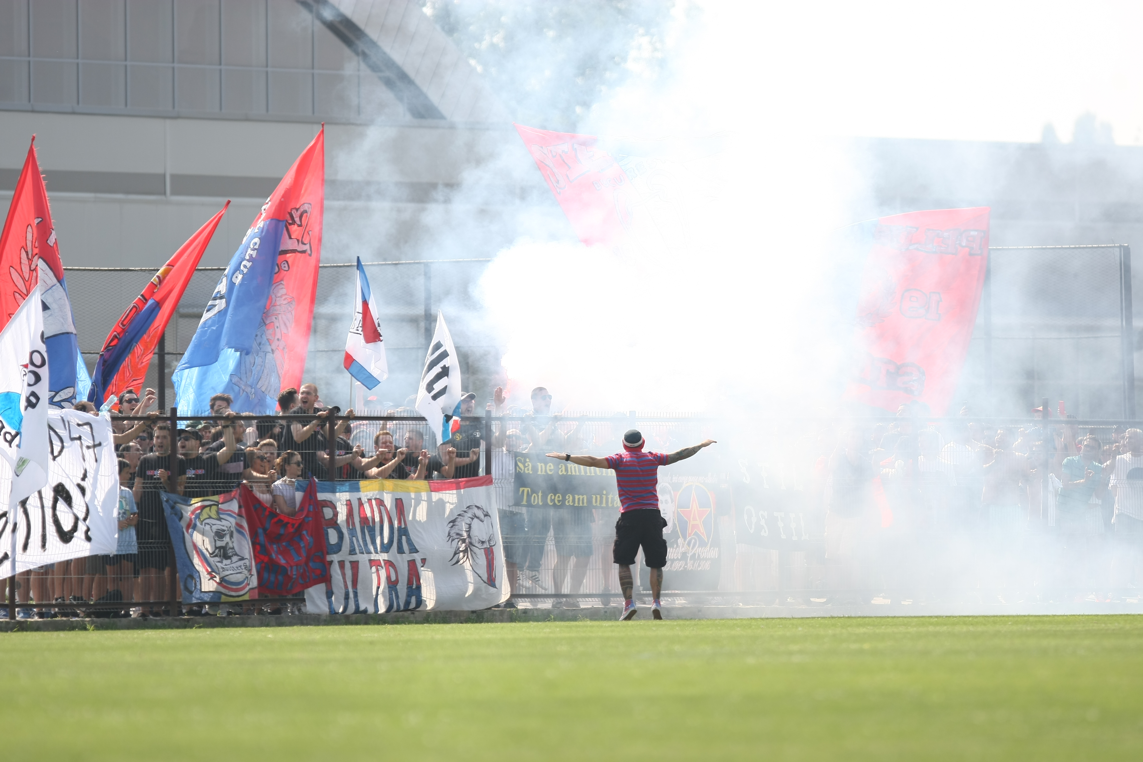 CSA Steaua - Comprest 3-0, în primul amical al echipei Armatei. La meci au fost circa 2.000 de fani | GALERIE FOTO&VIDEO