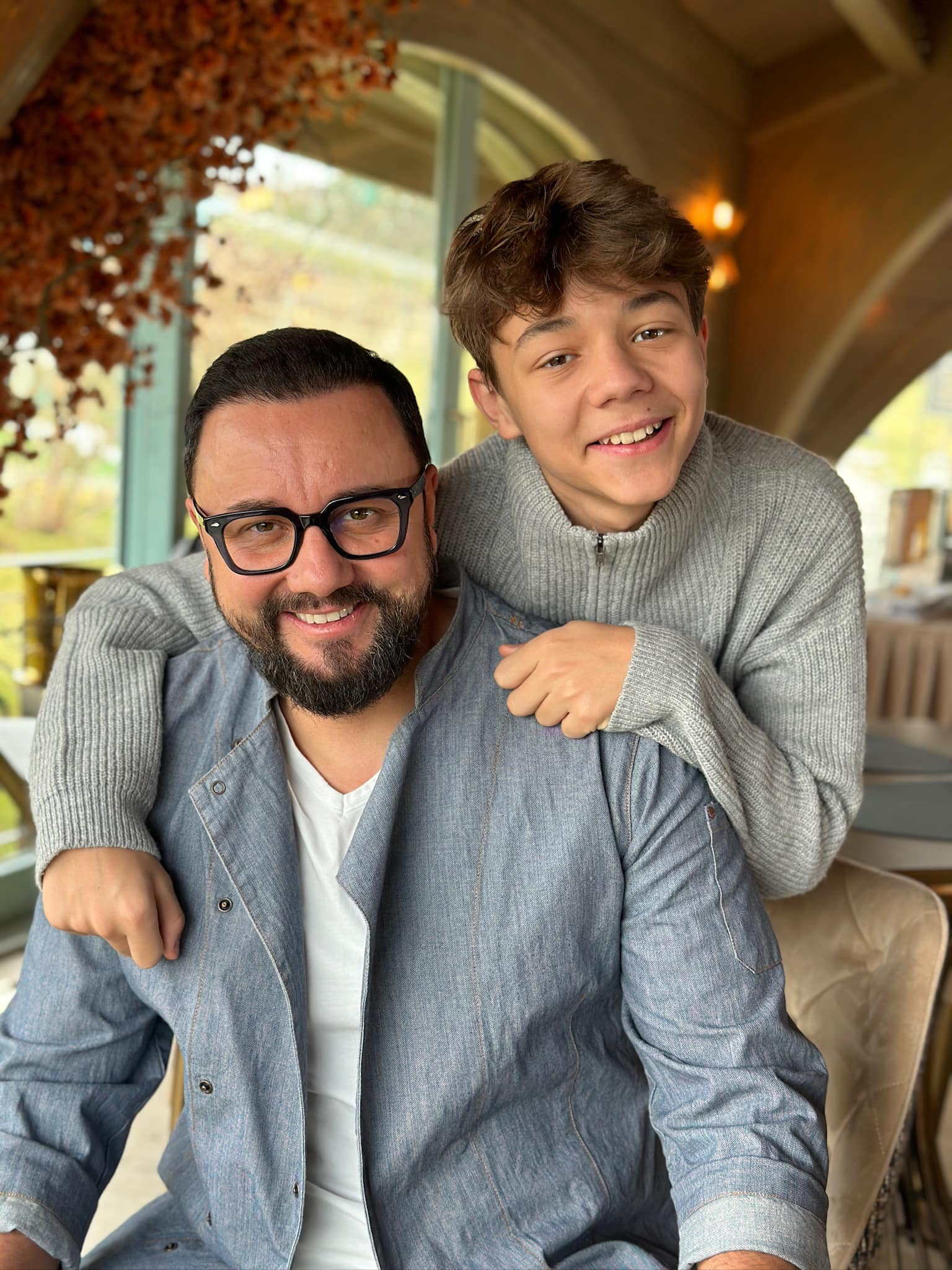 Lecția pe care Cătălin Măruță i-a oferit-o băiatului său în ziua alegerilor parlamentare. În vârstă de 13 ani, David nu are încă dreptul la vot