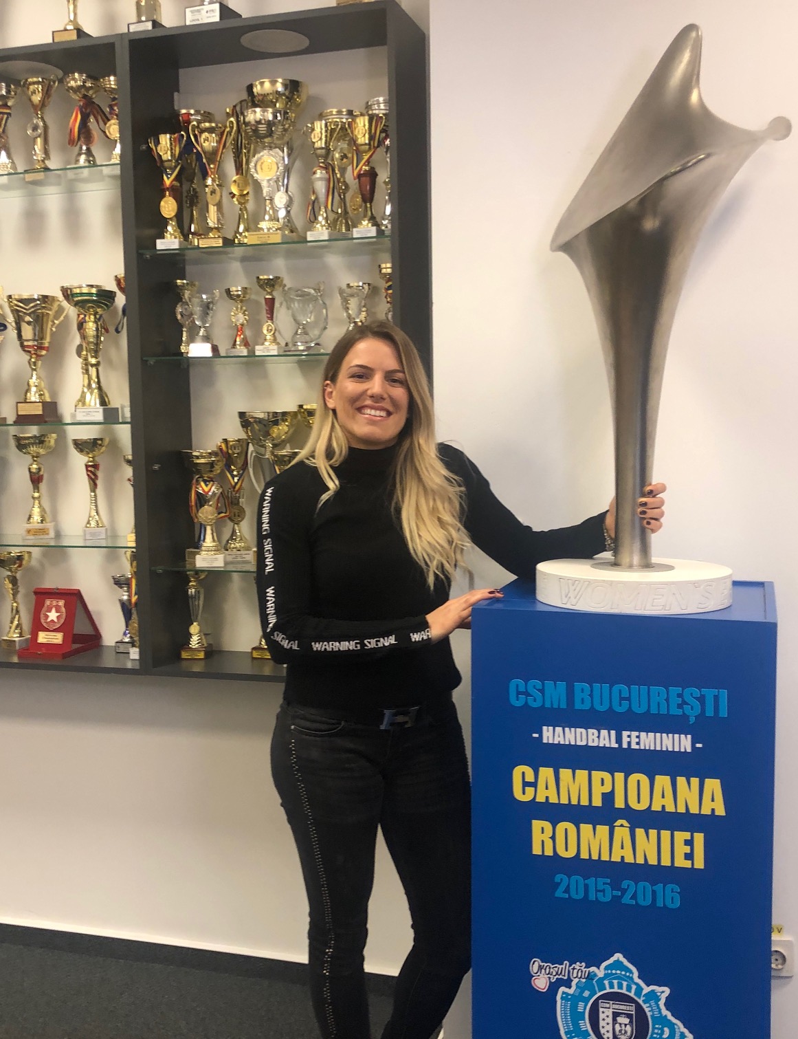 Pictorial sexy cu Andrea Klikovac, ultimul transfer de marcă făcut de CSM București | GALERIE FOTO&VIDEO