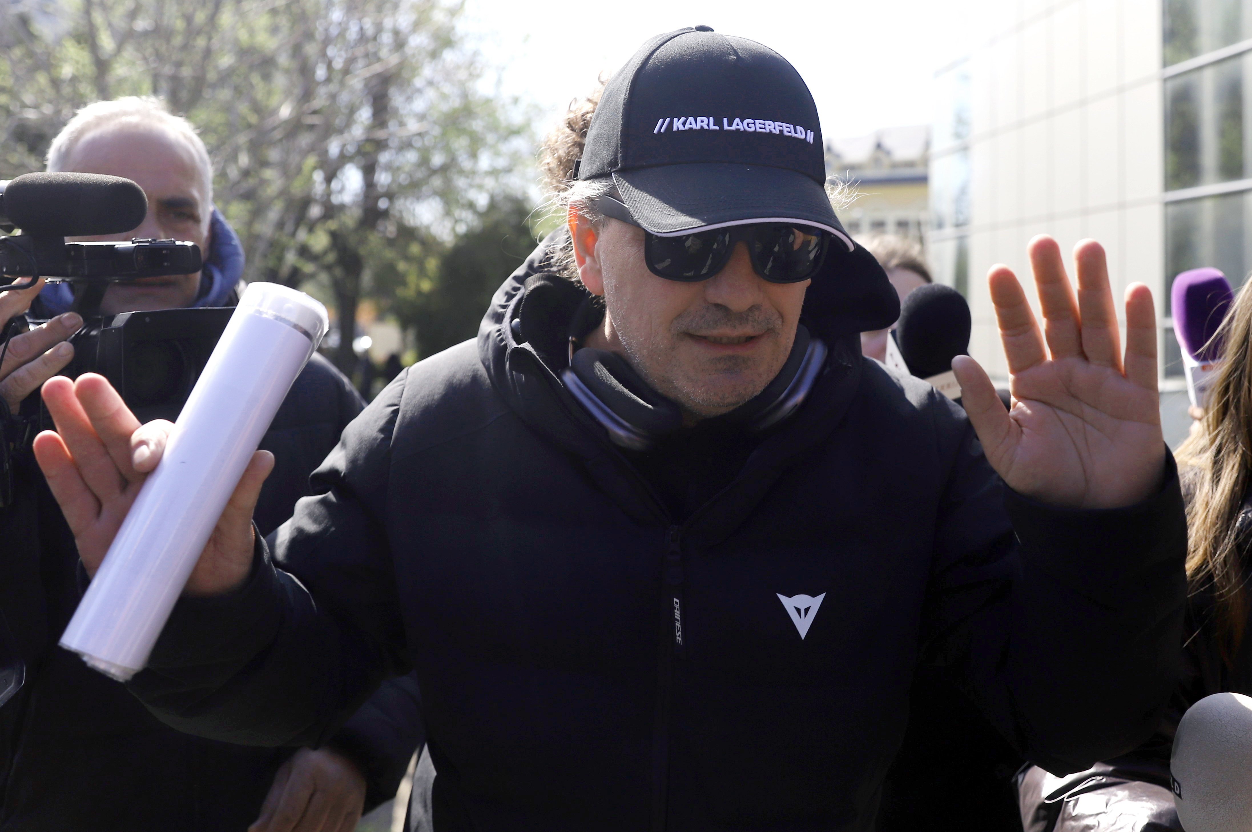 Părinţii lui Vlad Pascu, faţă în faţă cu părinţii lui Sebi Olariu, pentru prima oară. Ce s-a întâmplat în sala de judecată de la Curtea de Apel Constanţa