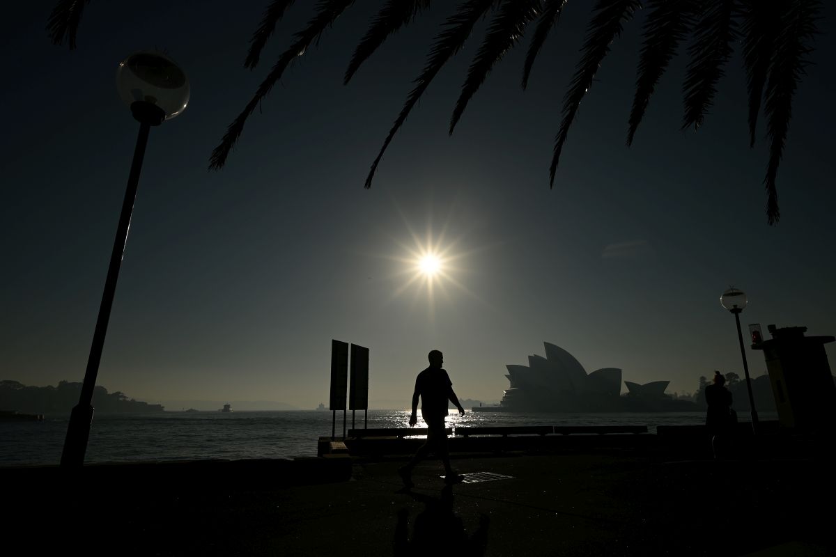 Incendii devastatoare în Australia. Orașul Sydney, învăluit într-o ceață toxică. Imagini dramatice