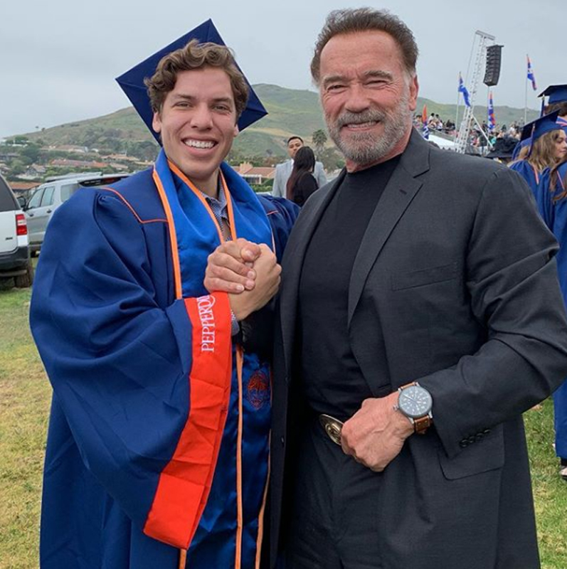 Arnold Schwarzenegger s-a reunit cu fosta amantă, pentru a sărbători succesul fiului lor