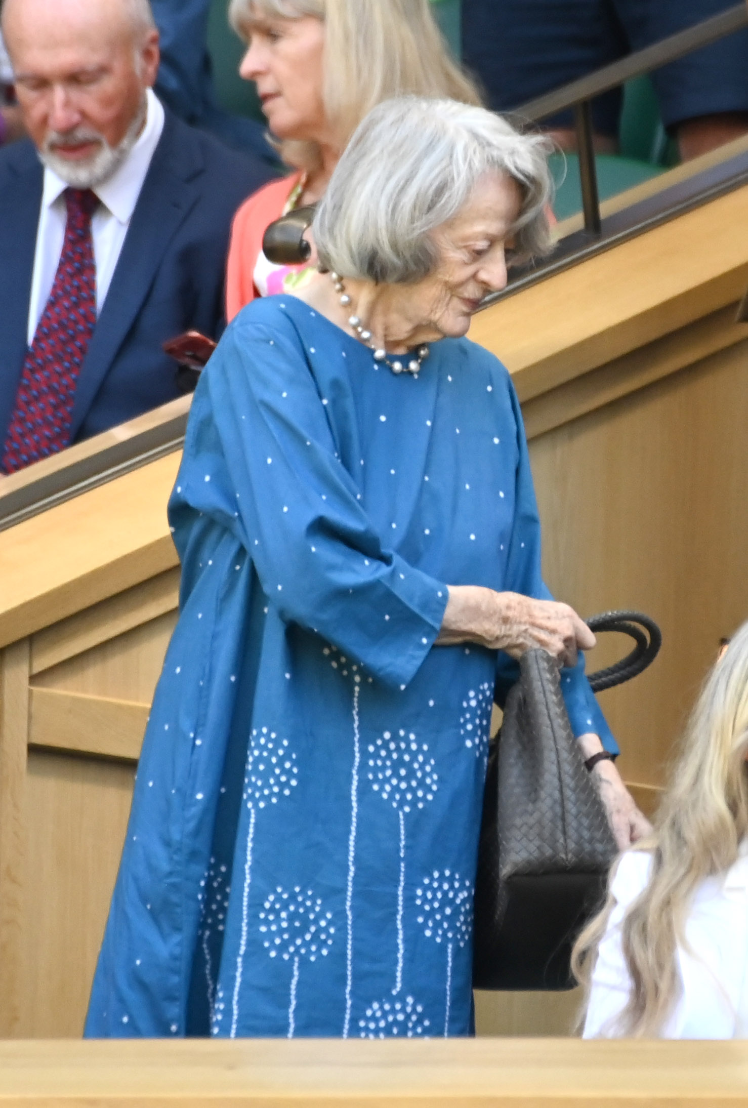 Maggie Smith, omagiată de Regele Charles și Daniel Radcliffe, starul din „Harry Potter”. „Putea intimida și fermeca în aceeași clipă”
