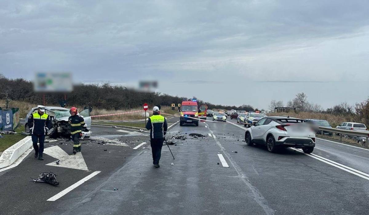 Imagini de la accidentul teribil din Cluj, în care un om a murit și alți 3 au fost răniți: unul dintre șoferi a intrat pe contrasens