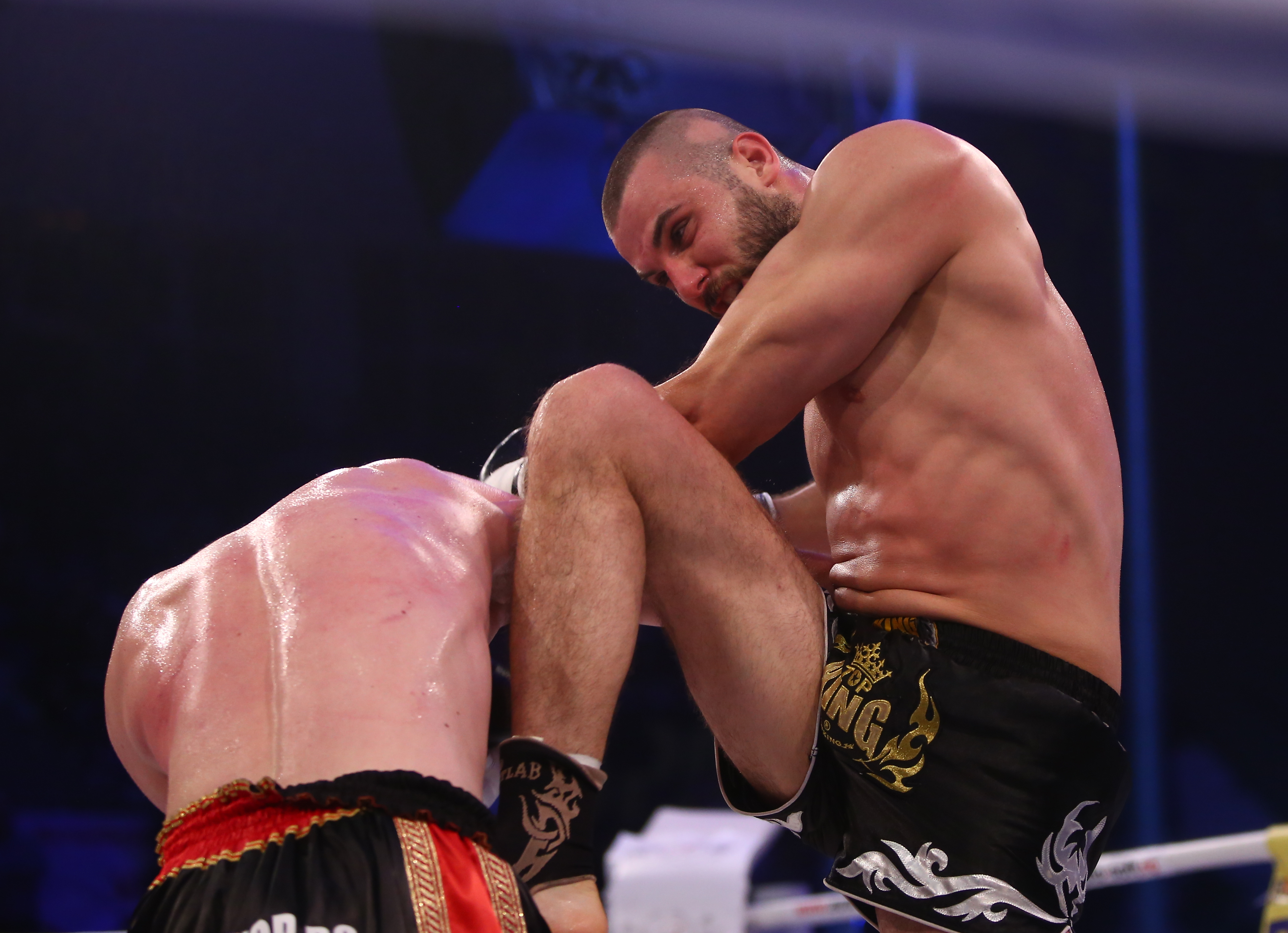 Meciul în urma căruia Amansio Paraschiv a devenit campion mondial Superkombat New Heroes! VIDEO& FOTO