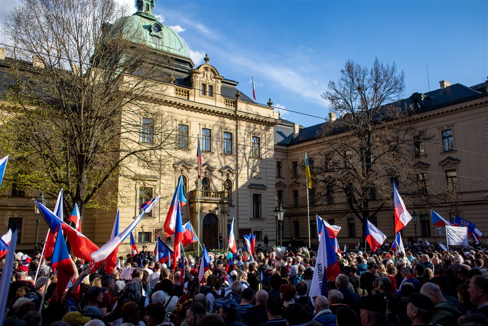 Manifestație cu mii de oameni la Praga. Cehii au cerut demisia guvernului, nemulțumiți de inflație și de prețurile mari la energie