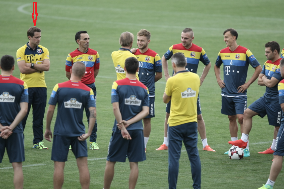România - Muntenegru. Christoph Daum lucrează cu fiul său pentru calificarea tricolorilor la CM 2018 / VIDEO