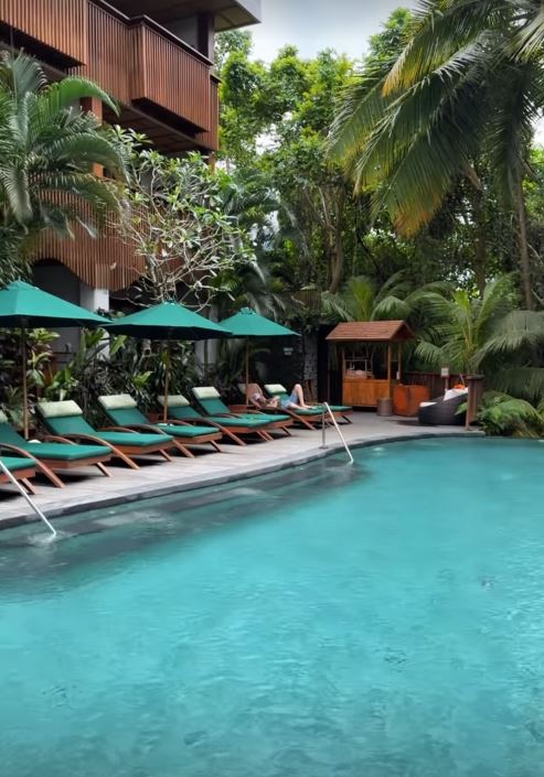 Imagini spectaculoase cu locul în care s-a cazat Mario Fresh în Bali. Cu cine a plecat în vacanță, după despărțirea de Alexia Eram