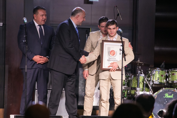 S-au acordat premiile de excelență în sport pentru performanțe deosebite | FOTO