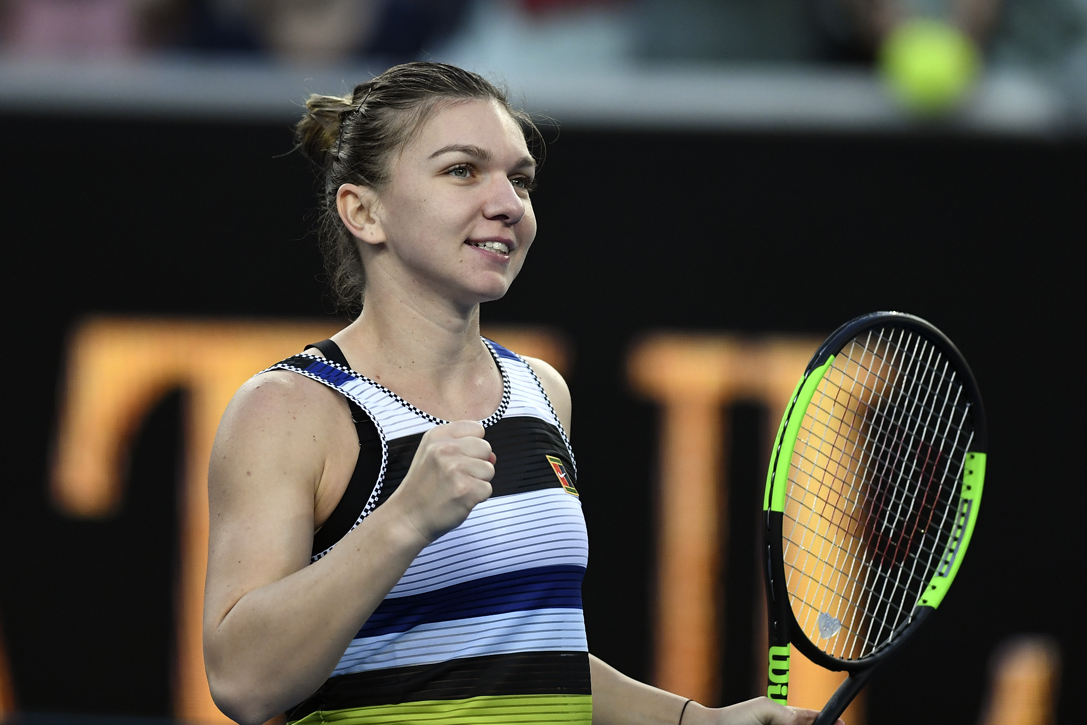 Simona Halep, în optimi la Australian Open! O învinge categoric pe Venus Williams și se pregătește pentru duelul cu Serena! | VIDEO