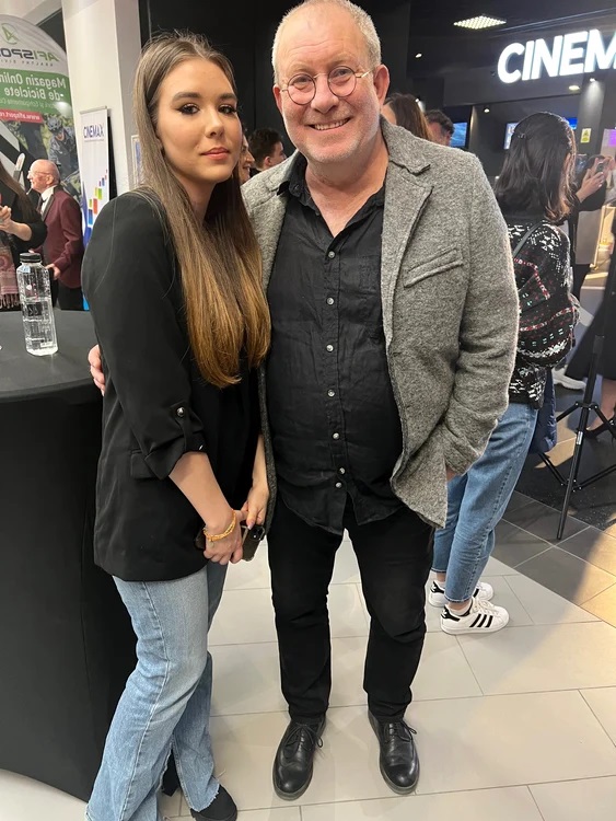Cu cine este într-o relație Natalie, fiica lui Florin Busuioc. Iubitul ei e un cunoscut comediant: „Am început să fim prieteni”