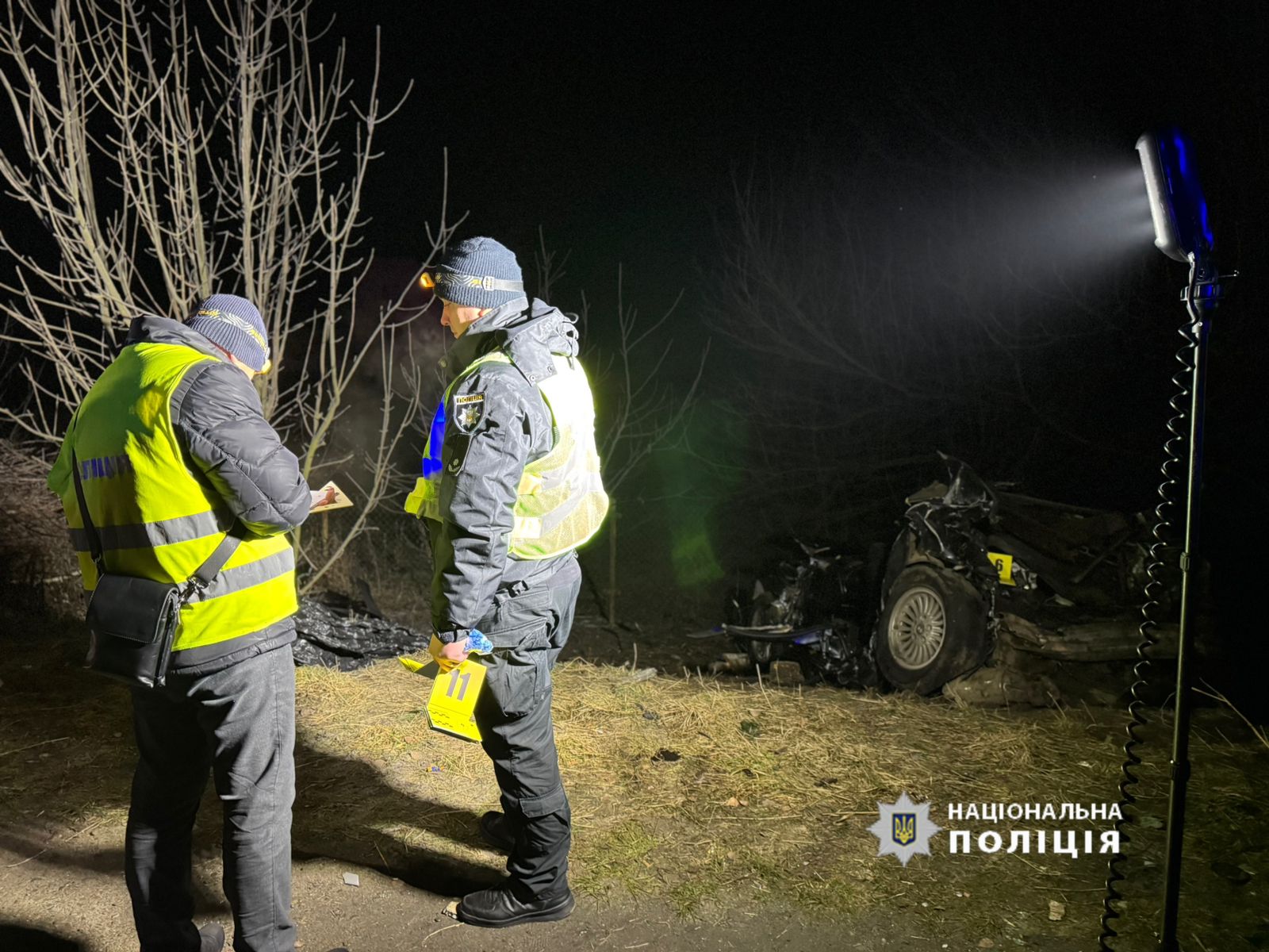 Momente de groază pentru un șofer de TIR din Moldova, cinci tineri au murit într-un BMW care a intrat direct în el, pe o șosea din Ucraina