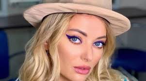 Oana Zăvoranu, atac dur la adresa Deliei, după ce artista a dezvăluit cu cine votează. „Ți s-a urcat la cap pentru că te-au luat ăștia pe la Antenă. Este de-a dreptul demonic”