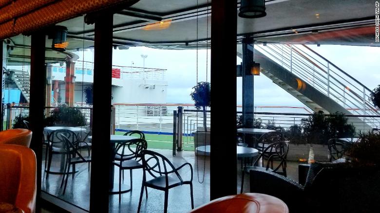 Coronavirus: Grand Princess are voie în port doar pentru a debarca pasagerii cu probleme medicale urgente
