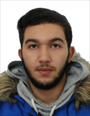 Umbrele din dosarul dublei crime de la Iaşi, în care un student la Medicină a primit închisoare pe viață, în prima instanță  