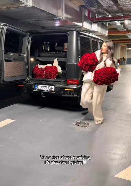Cum a început conflictul dintre Iuliana Beregoi și Andreea Bostănică. Rivalitatea care a explodat în mediul online