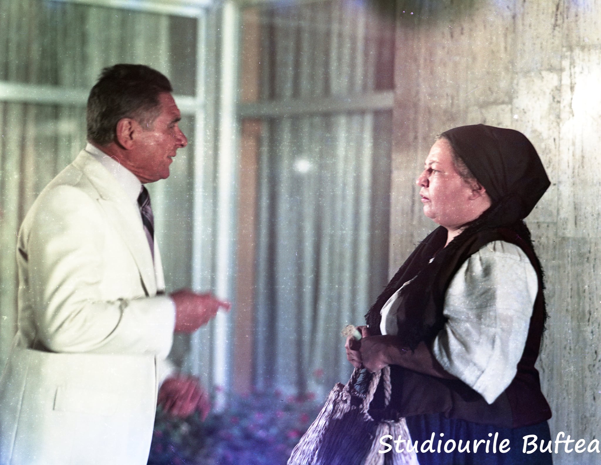 Filmele românești care au făcut istorie în cinematografe! Cozi imense, bilete pe sub mână la bișnițari, plus povești savuroase: „Erau cozi ca la balamuc”