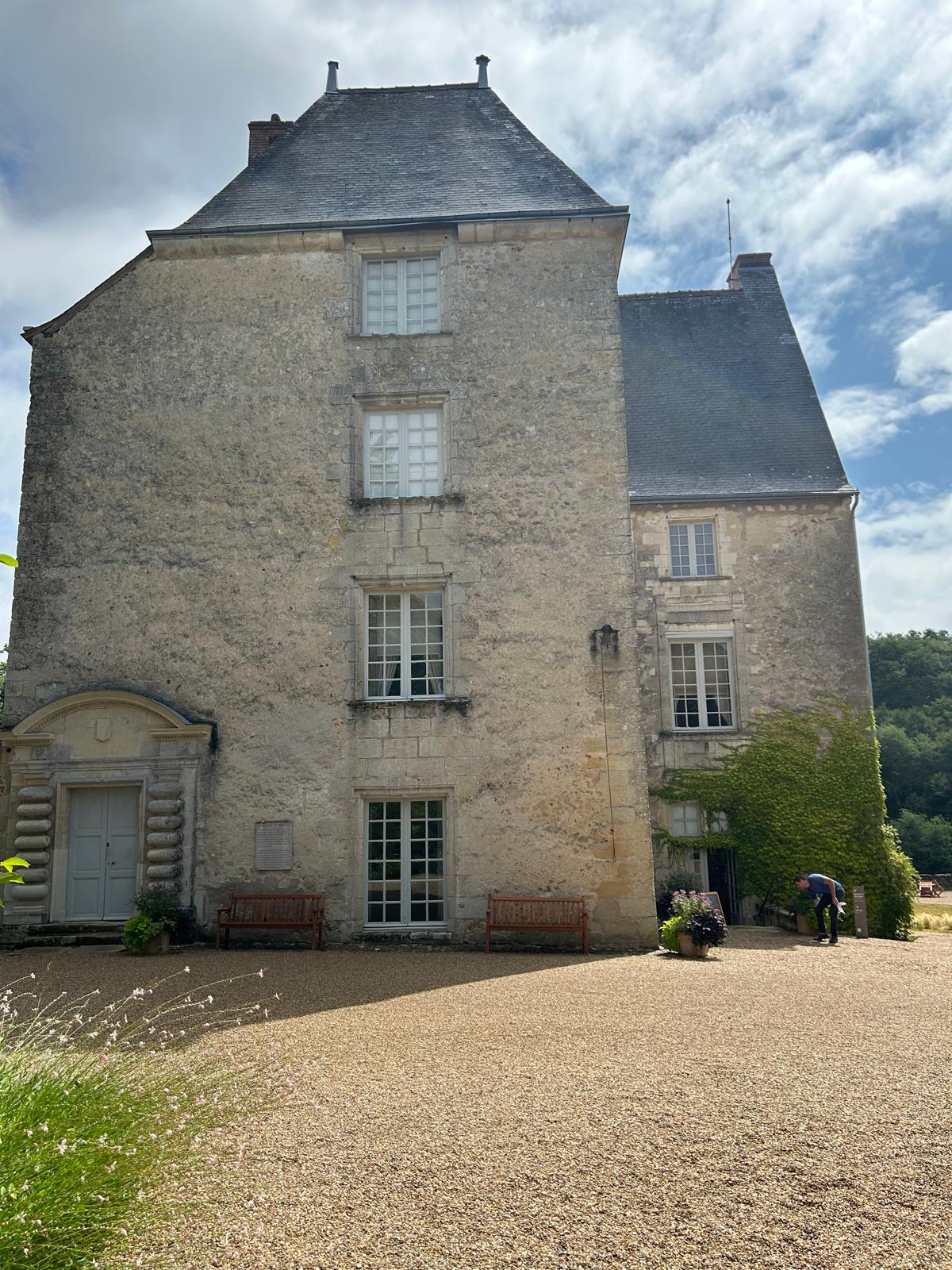 Ce muzee să vezi în Franța. De la Vagonul Armistițiului la casa natală a lui De Gaulle și Maison Léonie a lui Proust, de la Château de Saché Balzac la nuga și Nationale 7. Plus Amboise, câteva plaje și un munte
