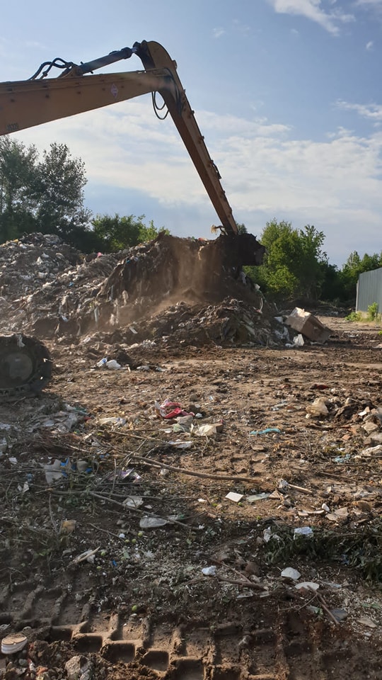 Apele Române: Peste 300 de tone de deşeuri au fost scoase din Lacul Fundeni în 5 zile