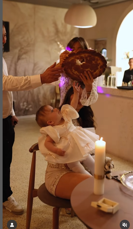 Ivana, fetița Iustinei și a lui Cornel de la „Insula Iubirii”, a împlinit 1 an. Imagini de la petrecerea micuței