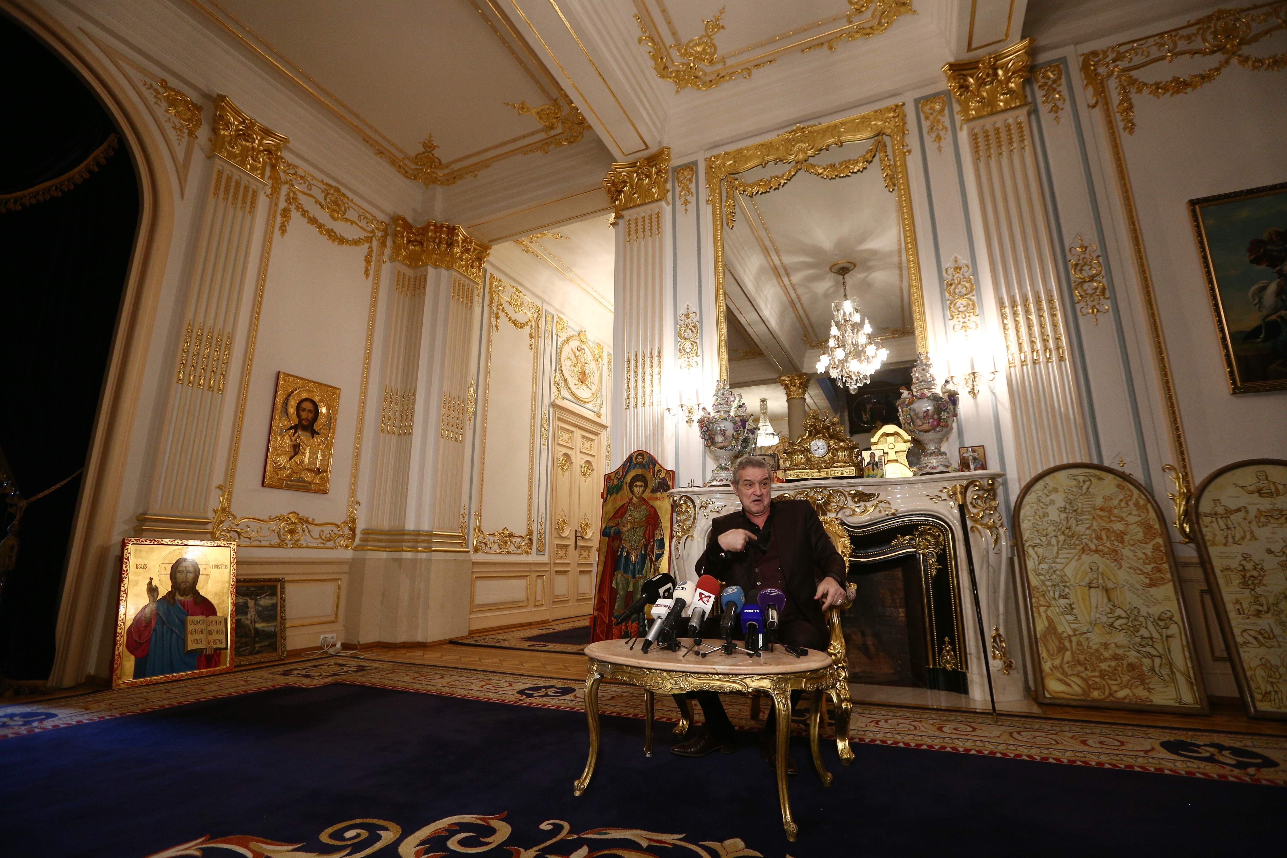 Misoginul Gigi Becali, în atenția CNCD. ”Eu nu stau la stăpânirea unei femei niciodată” / GALERIE FOTO&VIDEO